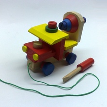 Drvena igračka - Kamion mixer za beton